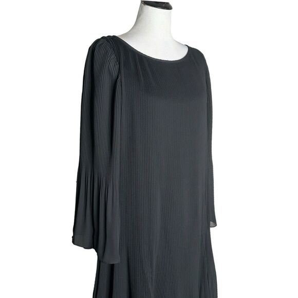 Adrienne Vittadini Black Tiered Midi Dress Pleated Bell Sleeves Size 10 Ribbed - Picture 6 of 16